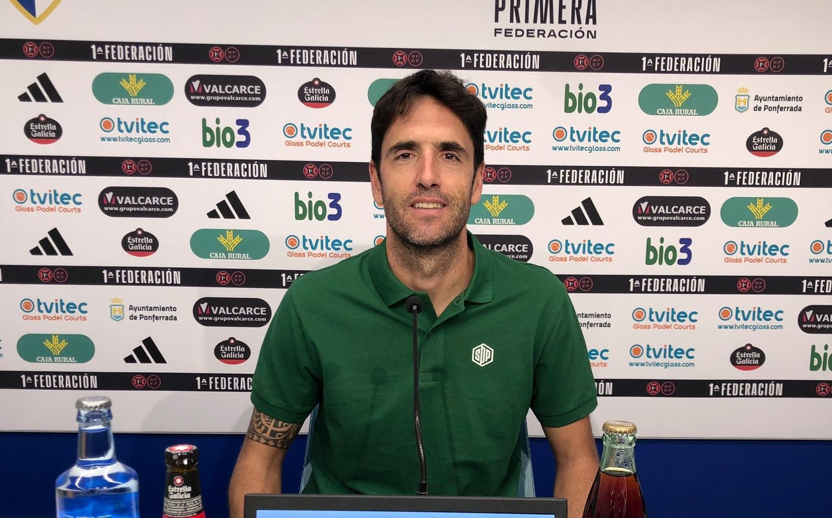 Iñigo Vélez disfruta del buen comienzo de los suyos. Imagen SD Ponferradina