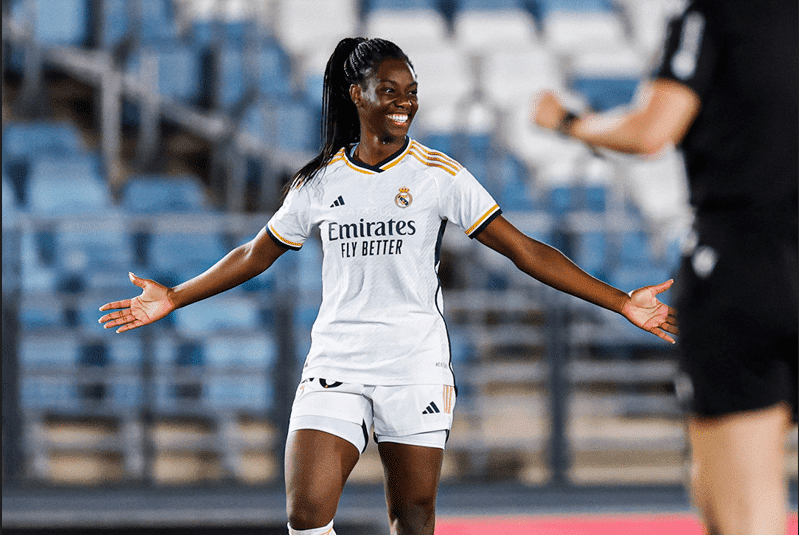 Naomie Feller vuelve a ver portería ante el Real Betis. Fuente: Twitter Oficial del Real Madrid (@realmadridfem)