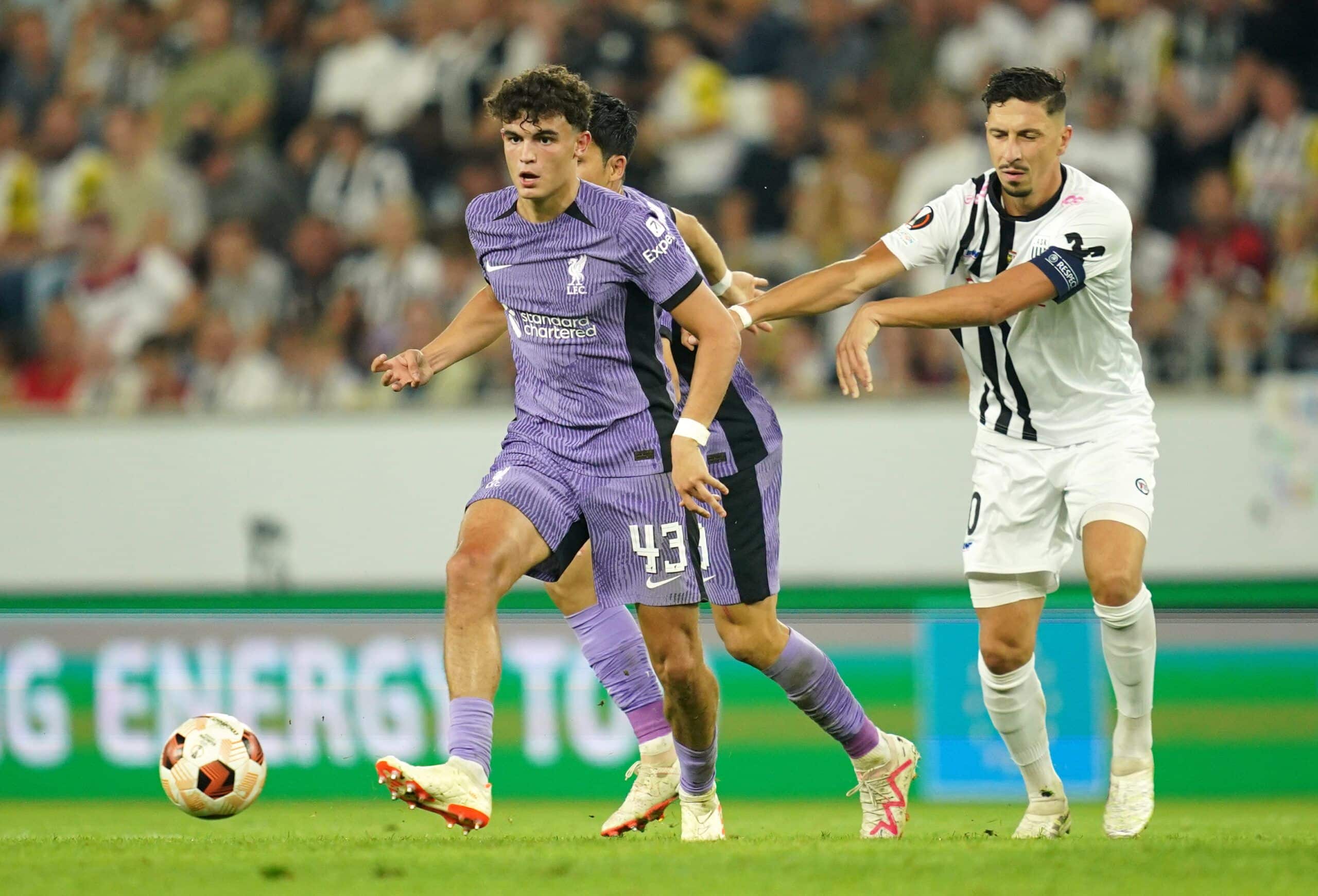 LINZ, AUSTRIA - SEPTEMBER 21: Stefan Bajcetic of Liverpool is challenged by Robert Zulj of LASK Linz during the UEFA Europa League 2023/24 group stage match between LASK and Liverpool FC on September 21, 2023 in Linz, Austria. (Photo by Christian Hofer/Getty Images)