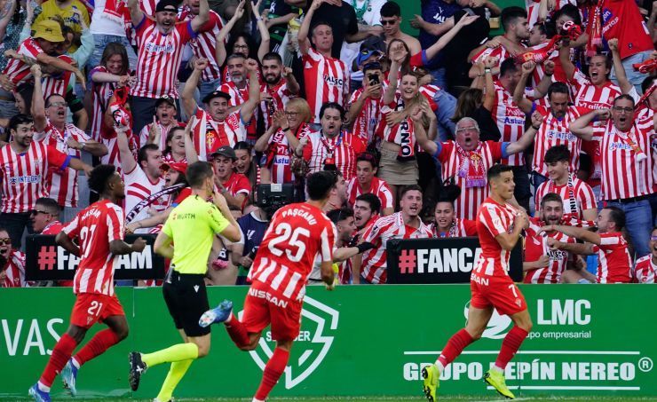 Gaspar celebra un gol en El Sardinero