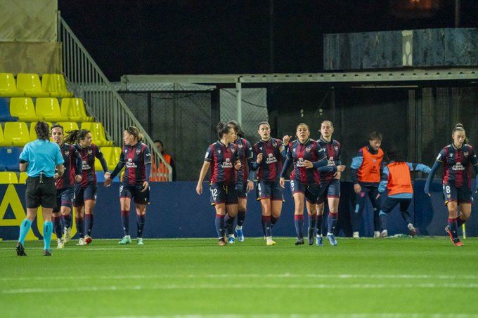 El Levante UD ha terminado la Jornada 13 en el segundo puesto de la Liga F.  Fuente: Levante UD (@LUDfemenino)