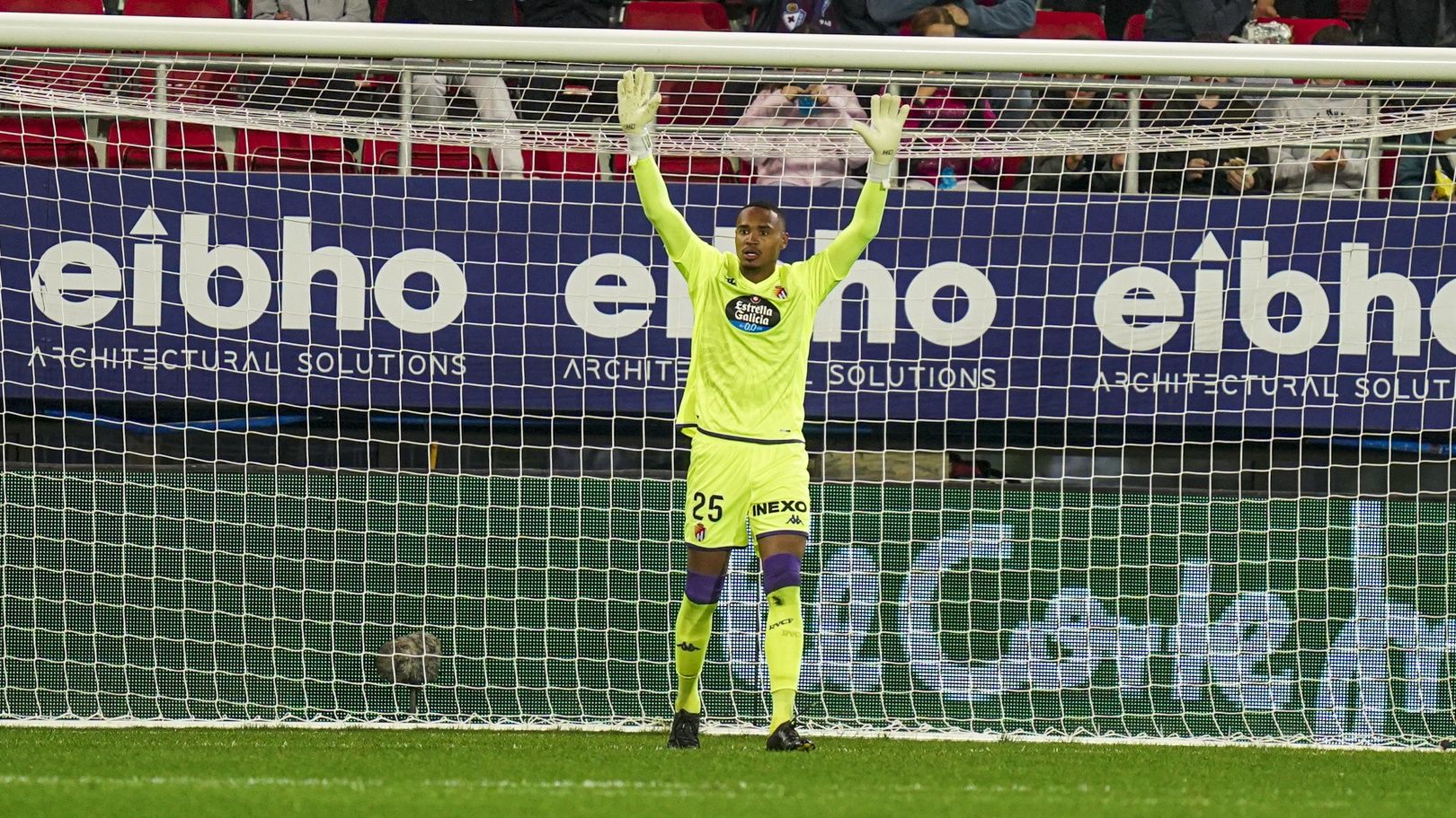 John podría dejar el Valladolid rumbo al Botafogo