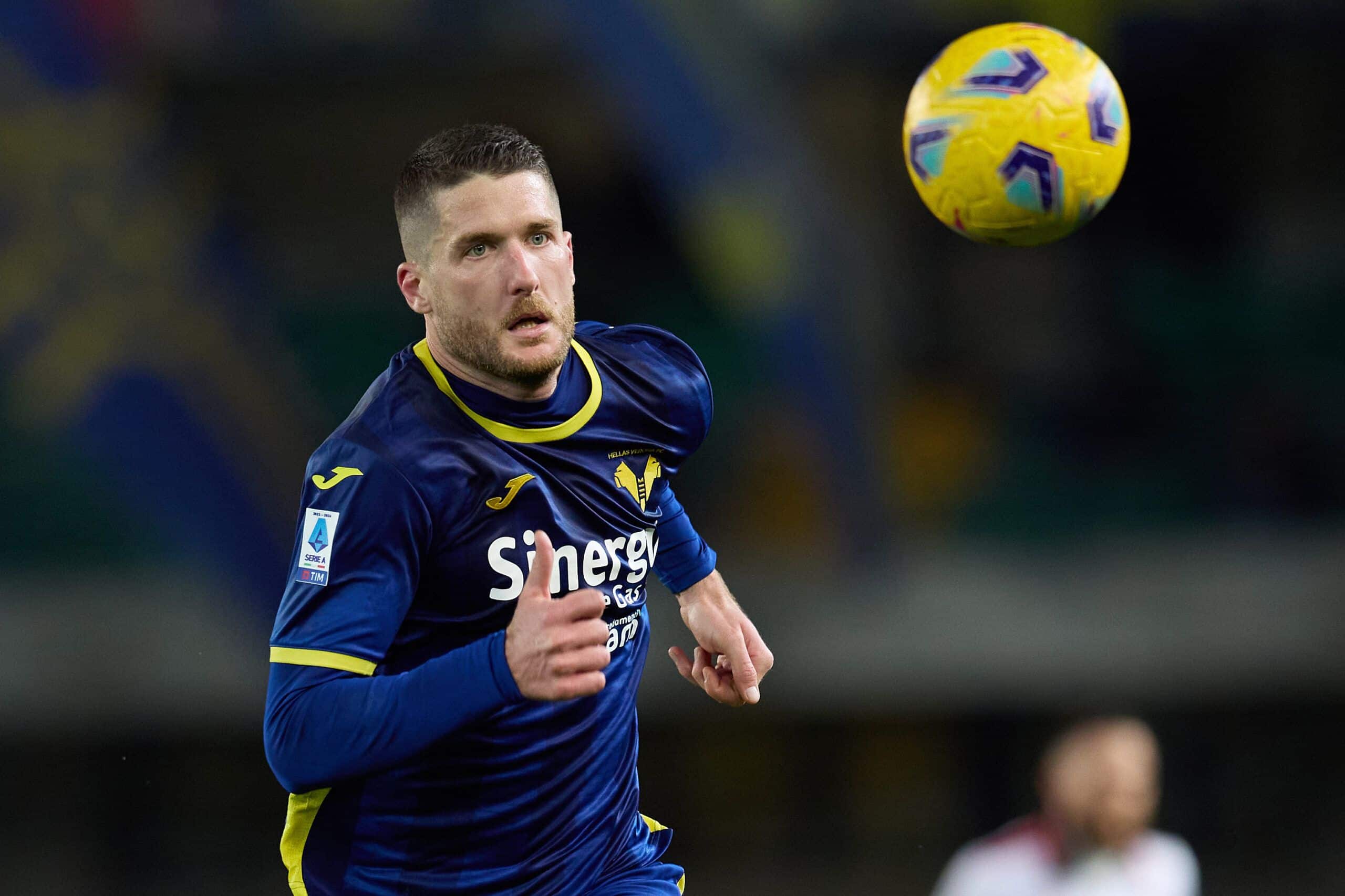 VERONA, ITALY - DECEMBER 23: Thomas Henry of Hellas Verona FC in action during the Serie A TIM match between Hellas Verona FC and Cagliari Calcio at Stadio Marcantonio Bentegodi on December 23, 2023 in Verona, Italy. (Photo by Francesco Scaccianoce/Getty Images)