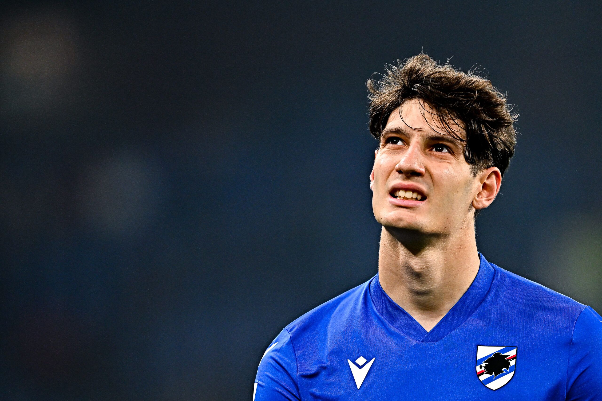GENOA, ITALY - MAY 15: Alessandro Zanoli of Sampdoria reacts with disappointment during the Serie A match between UC Sampdoria and Empoli FC at Stadio Luigi Ferraris on May 15, 2023 in Genoa, Italy. (Photo by Simone Arveda/Getty Images)
