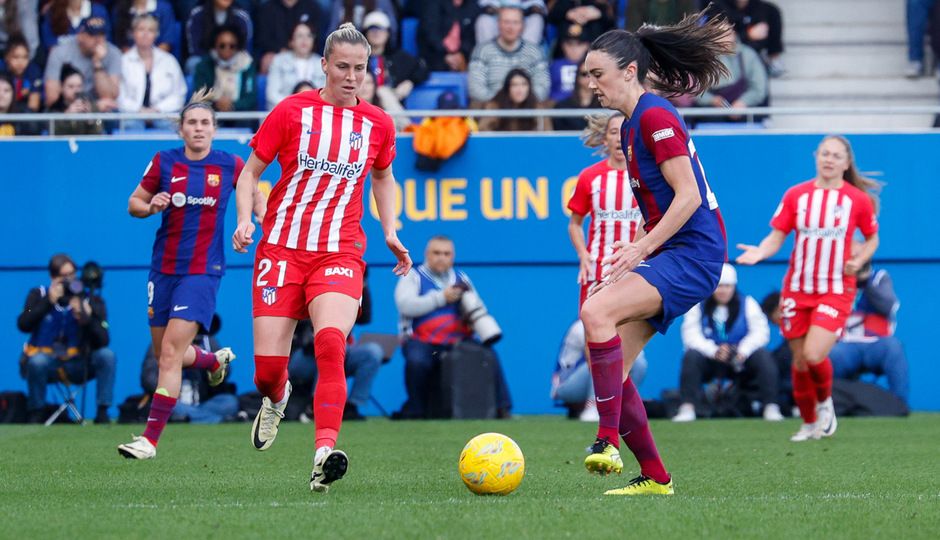Ana-María Cnogorcevic volvió a Barcelona como colchonera para afrontar la Jornada 18. Fuente: Atlético de Madrid (Marcos Barquero)