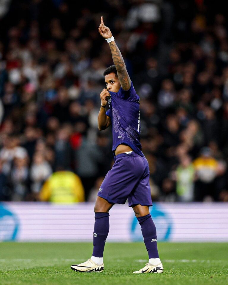 Rodrygo celebra su primer tanto frente al Athletic. Foto: @realmadrid.