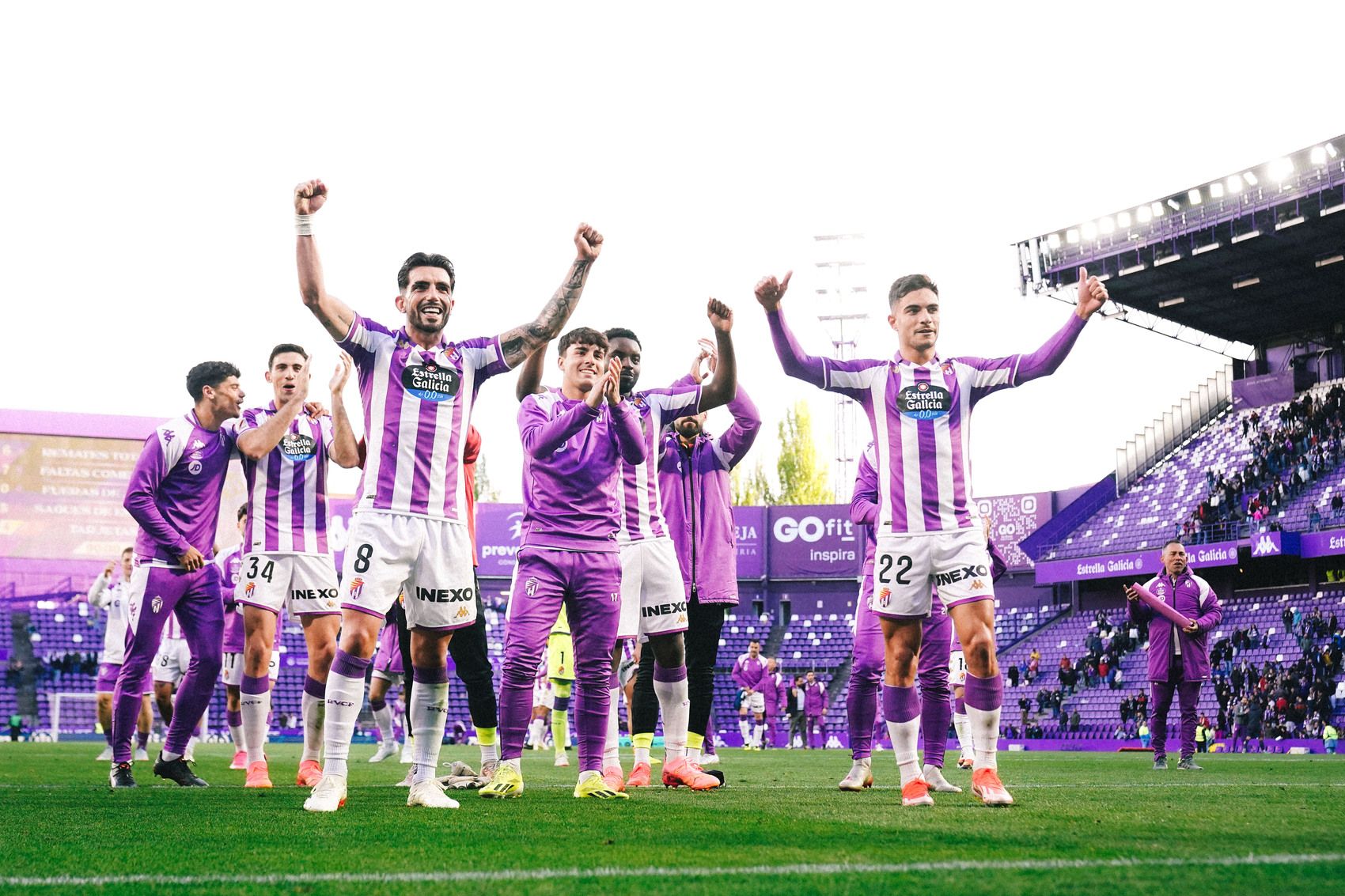 El Real Valladolid celebra la victoria ante la SD Huesca. Foto: Real Valladolid