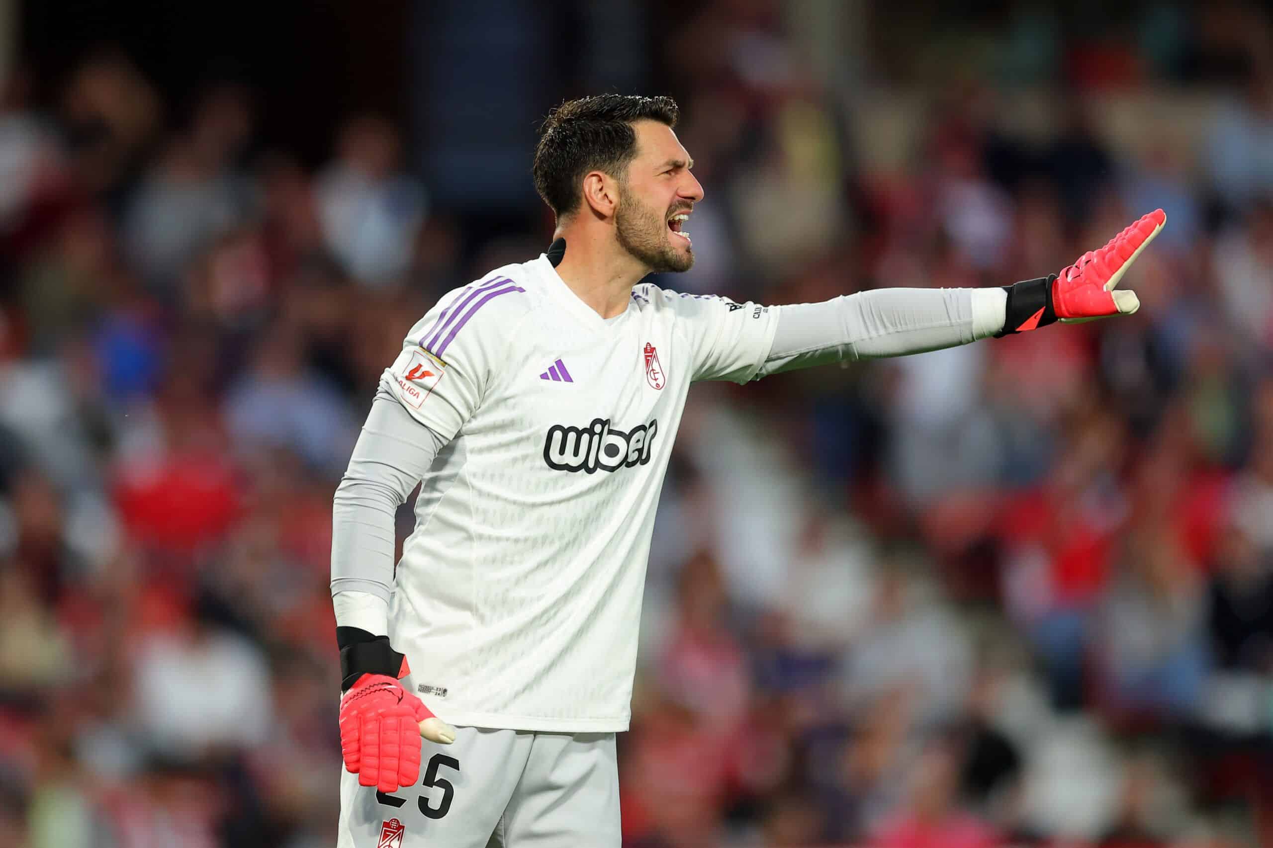 GRANADA, SPAIN - APRIL 04: Augusto Batalla of Granada CF gestures during the LaLiga EA Sports match between Granada CF and Valencia CF at Estadio Nuevo Los Carmenes on April 04, 2024 in Granada, Spain. (Photo by Fran Santiago/Getty Images)