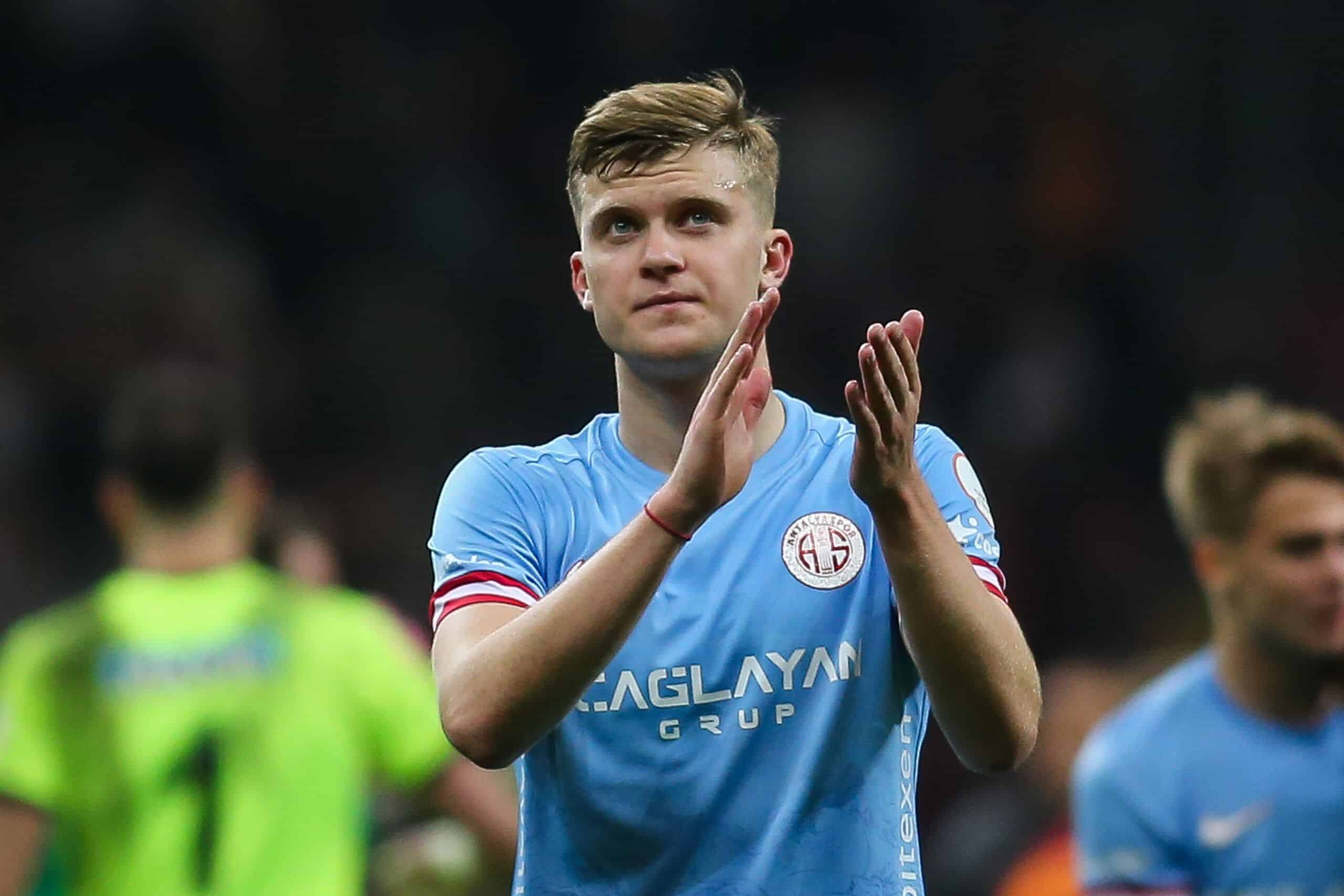 ISTANBUL, TURKEY - FEBRUARY 26: Jakub Kaluzinski of Antalyaspor shows appreciation to the fans during the Turkish Super League match between Galatasaray and Antalyaspor at Rams Park on February 26, 2024 in Istanbul, Turkey. (Photo by Ahmad Mora/Getty Images)