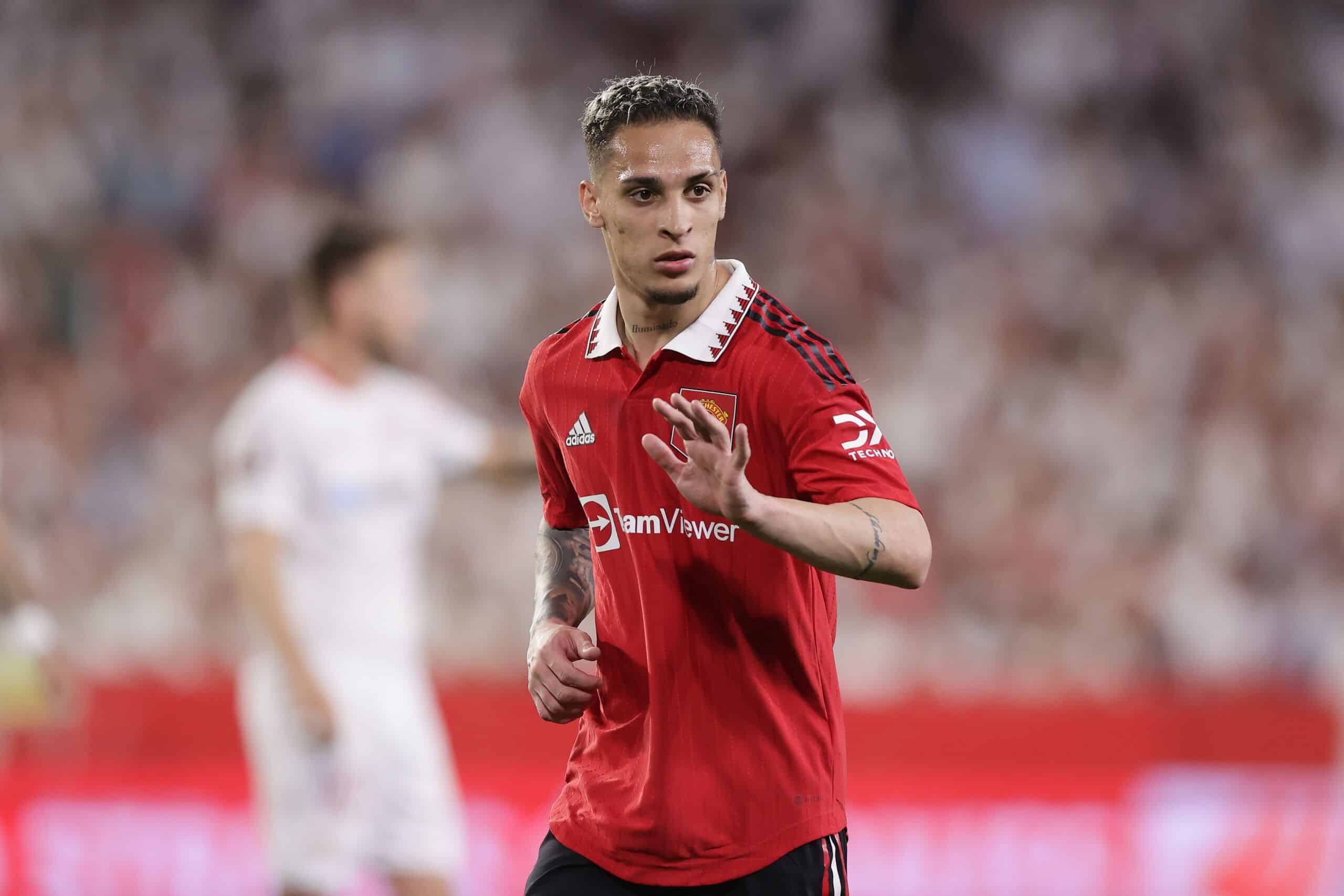 SEVILLE, SPAIN - APRIL 20: Antony Matheus dos Santos of Manchester United reacts during the UEFA Europa League quarterfinal second leg match between Sevilla FC and Manchester United at Estadio Ramon Sanchez Pizjuan on April 20, 2023 in Seville, Spain. (Photo by Gonzalo Arroyo Moreno/Getty Images)
