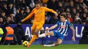 La dura entrada de Romero a Mbappé que denuncia el Real Madrid. Foto: @realmadrid.