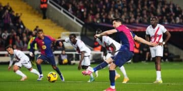 lewandowski penalti barça