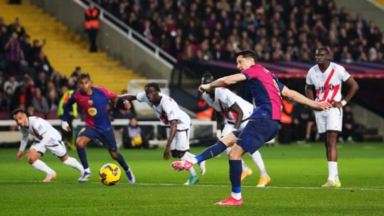 lewandowski penalti barça