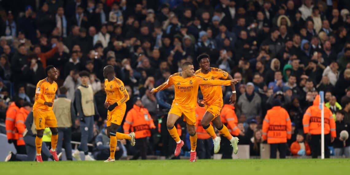 Mbappé celebra su tanto en el Etihad. (Photo by Carl Recine/Getty Images)