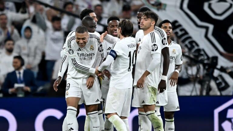 El Real Madrid sale con todo al derbi. (Photo by Denis Doyle/Getty Images)