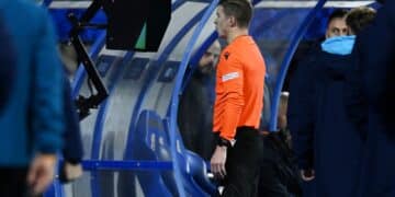 árbitro barça benfica