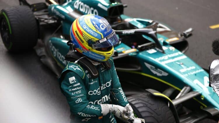 Fernando Alonso niega regreso v10 motivo