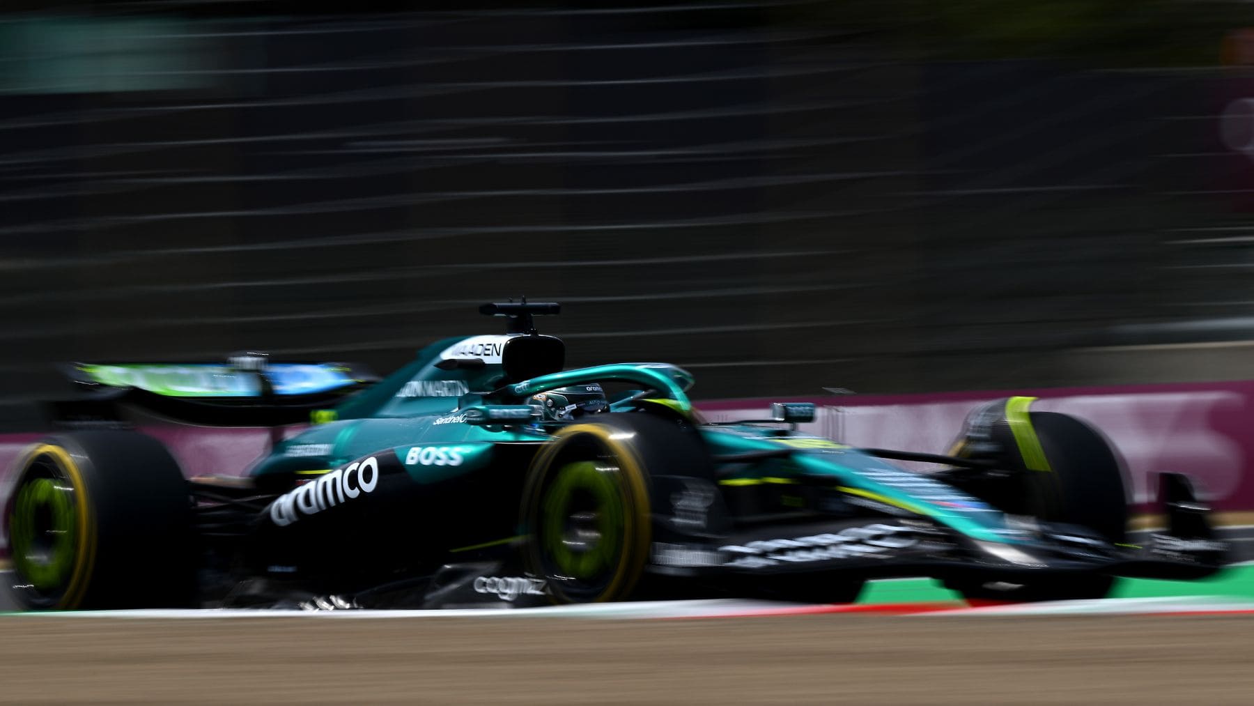 Aston Martin mejoras Bahrein