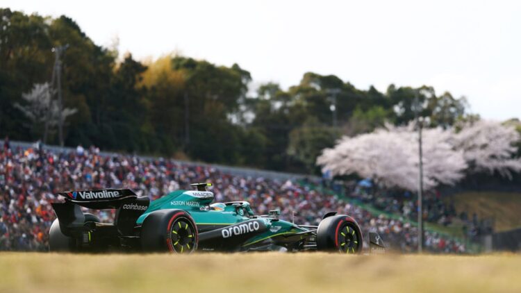 Fernando Alonso mejoras Aston Martin