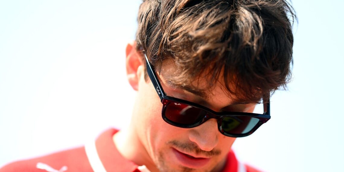 Ferrari volante Leclerc