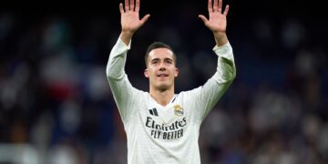 Lucas Vázquez ovación Santiago Bernabéu
