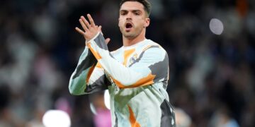 Real Madrid fichar central