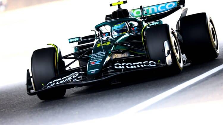 Aston Martin encrucijada tentar Fernando Alonso
