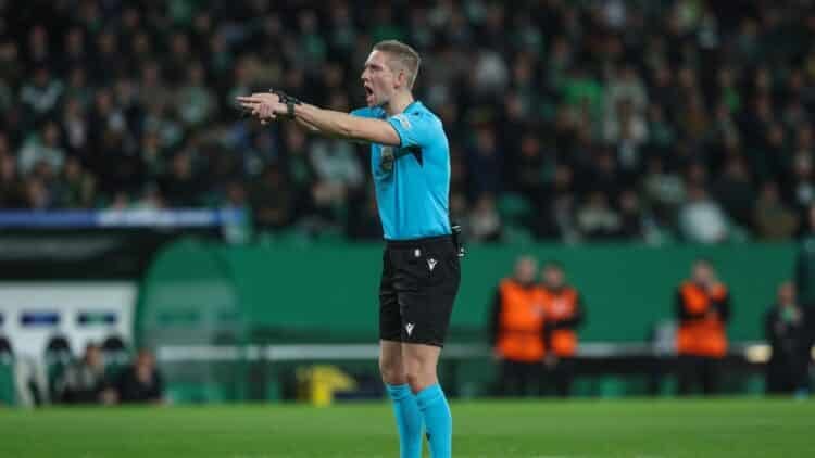 Barça borussia árbitro