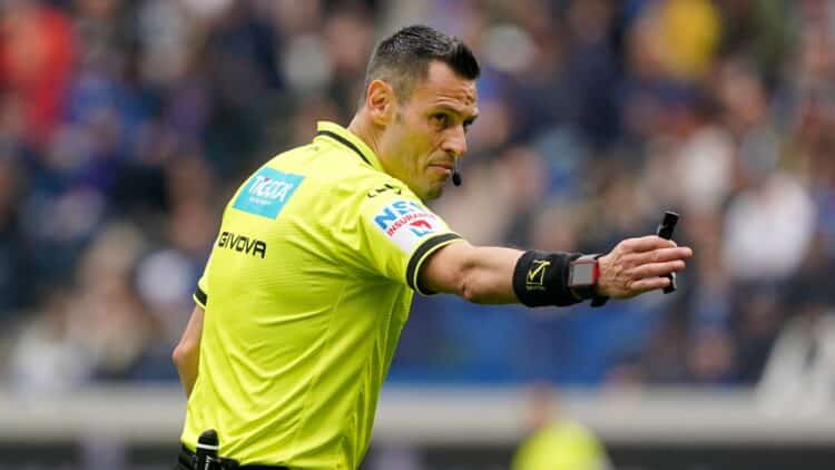 árbitro borussia barça