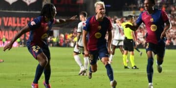 Jules Koundé, Dani Olmo y Balde. Barça