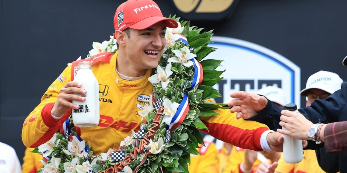 Álex Palou mejor piloto sin permiso Verstappen