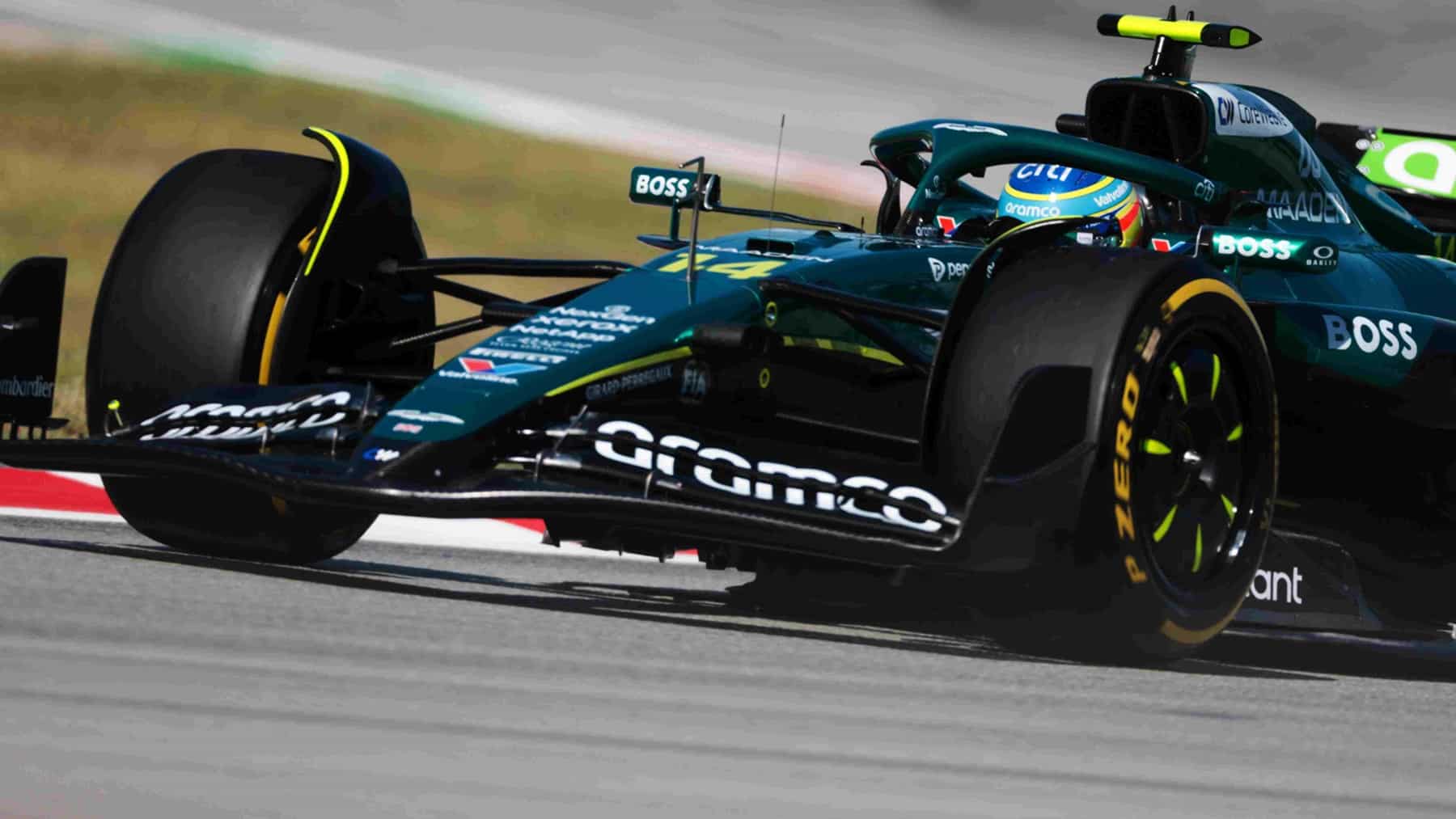 Alonso enseña Aston Martin comportarse Barcelona