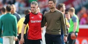 Florian Wirtz y Xabi Alonso Bayer Leverkusen
