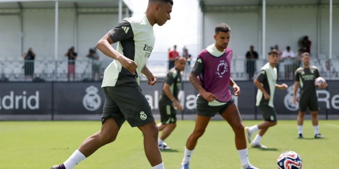 Mbappé entrenamiento