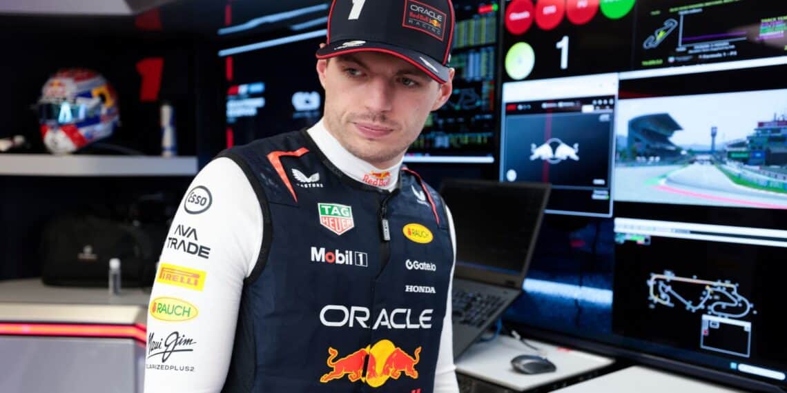 Verstappen Aston Martin