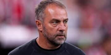 Flick enseña salida Barça tres jugadores