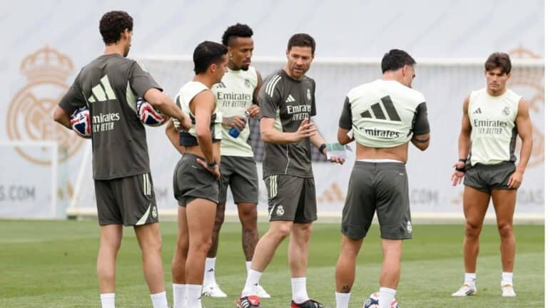 Xabi Alonso Real Madrid entrenamiento