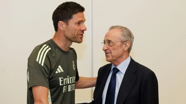 Xabi Alonso y Florentino Real Madrid
