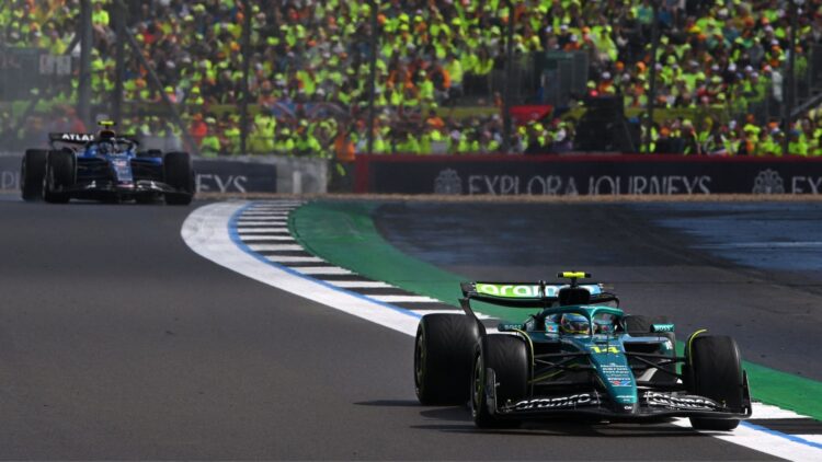 Fernando Alonso vuele seco