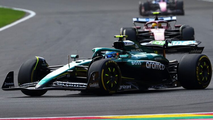 aston martin alonso errores bulto