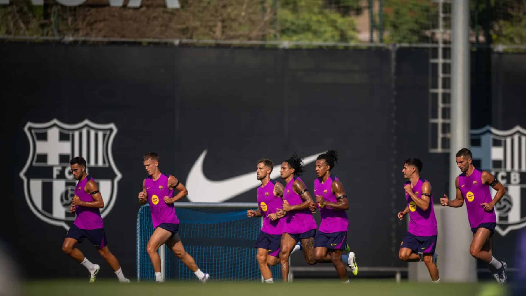 Los jugadores del Barcelona, en un entrenamiento.