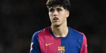 Pau Cubarsí, con el Barcelona.