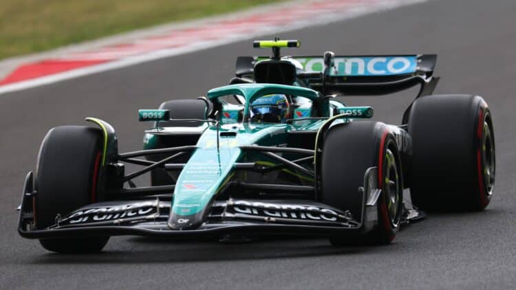 Aston Martin de Alonso piezas nuevas