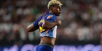 Lamine Yamal, durante el Rayo - Barcelona.