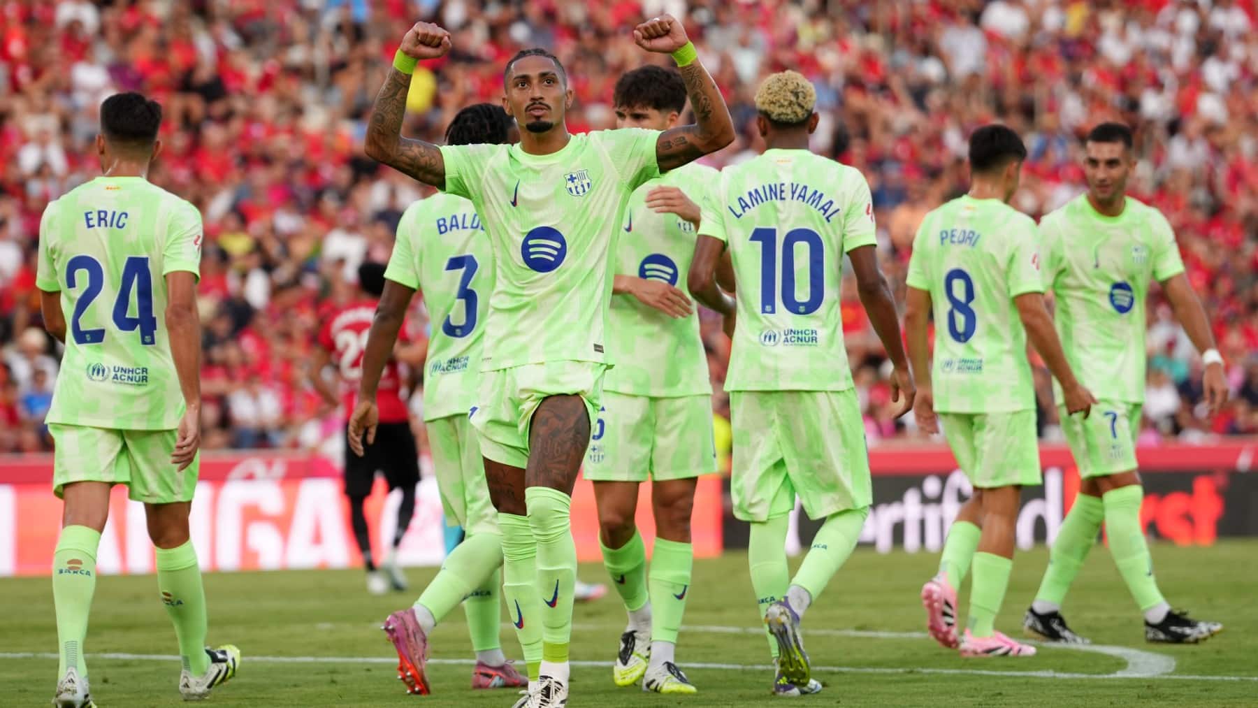 Raphinha celebra su gol en el Mallorca - Barcelona.