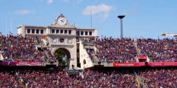 Los aficionados del Barça, en Montjuic.