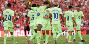 Raphinha celebra su gol en el Mallorca - Barcelona.