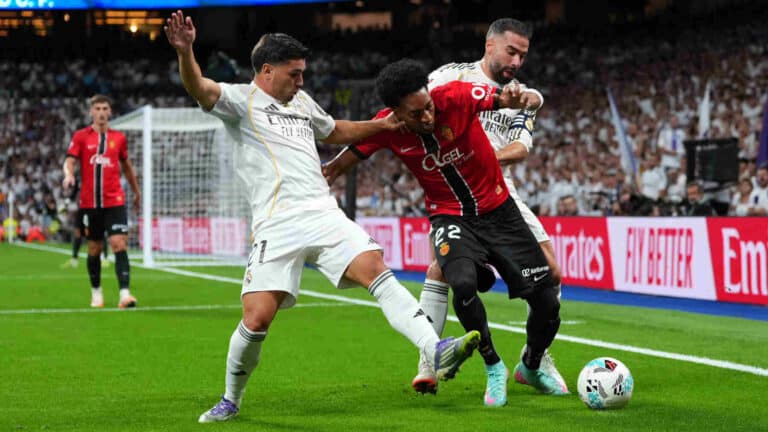 Banda Derecha Real Madrid Brahim Carvajal