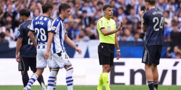 Huijsen expulsado Real Madrid