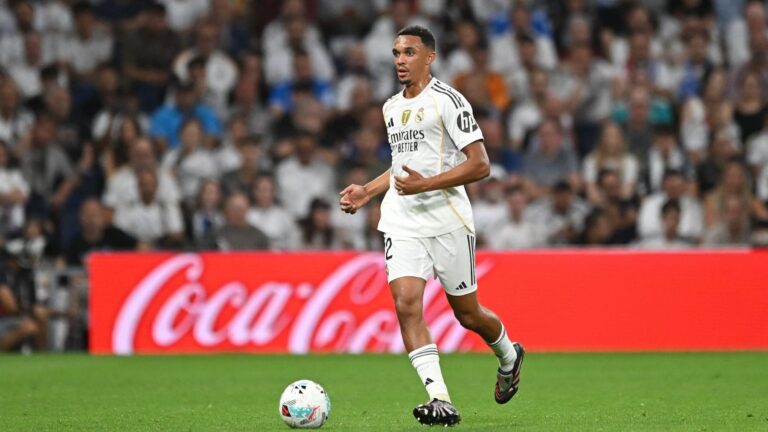 Xabi Alonso Alexander-Arnold Carvajal